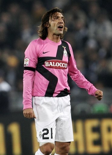 球迷比赛期间骂尤文踢得太烂，斯帕莱蒂回击：你们想怎样？