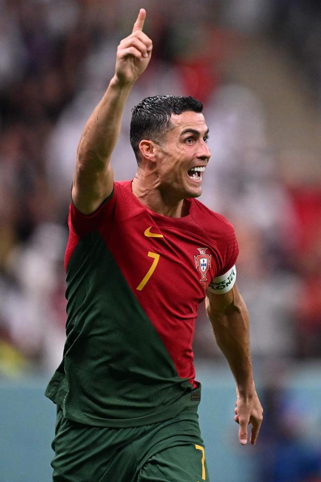 利物浦全力留住科纳特，格伊可能被取代，科纳特状态下滑，但球队仍视其为关键球员。