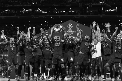 劳塔罗：进球帮助球队取胜是最美好的事；我该微笑时就会微笑