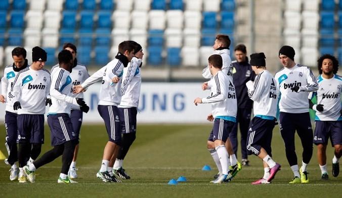 广厦队全民皆兵豪取连胜