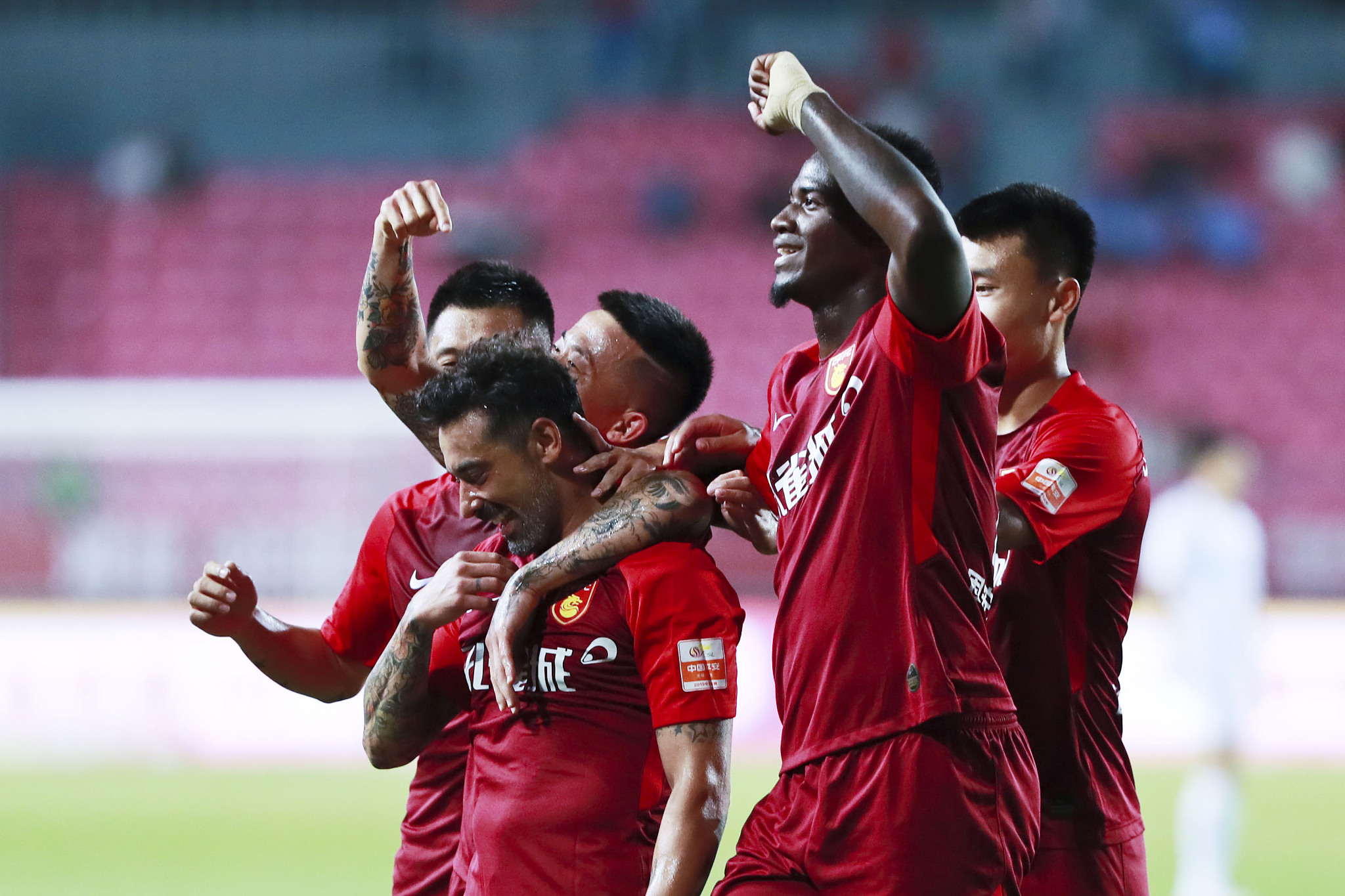 慢镜头：水晶宫将为比塞克报价3000万欧，但球员对其不感兴趣