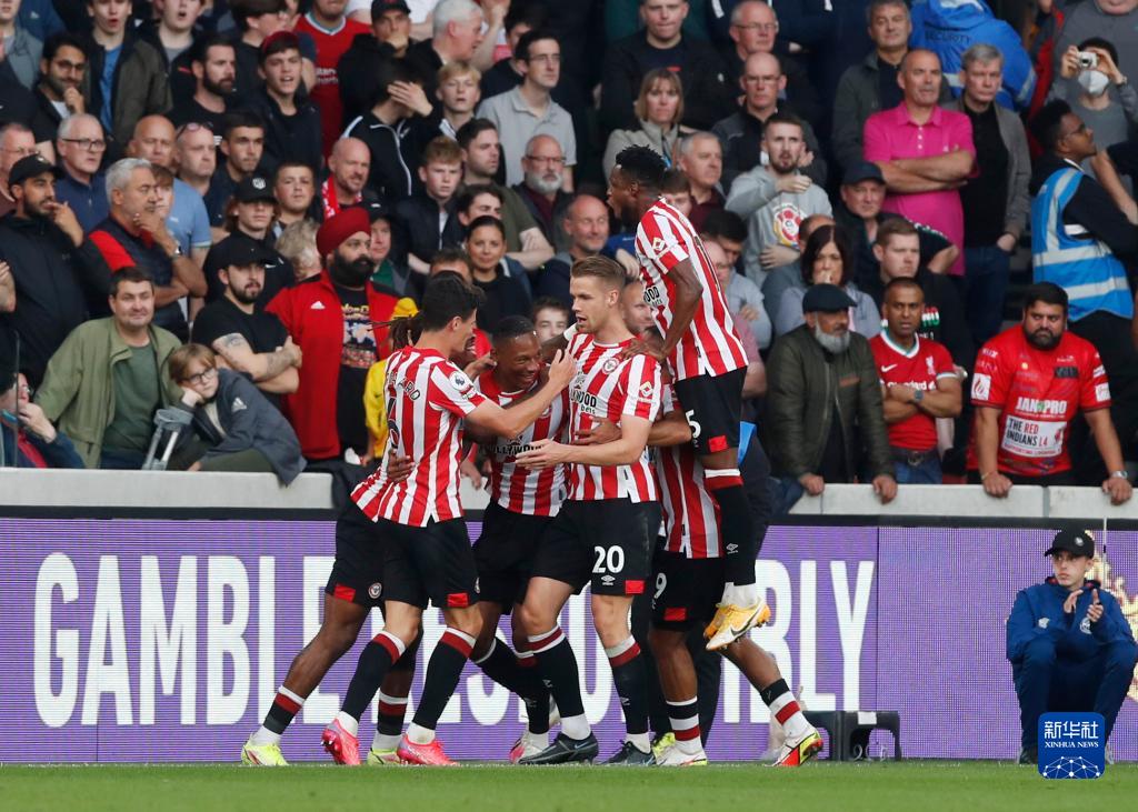 曼晚：多古和达洛特撑不起来曼联左路，俱乐部冬窗可能有动作