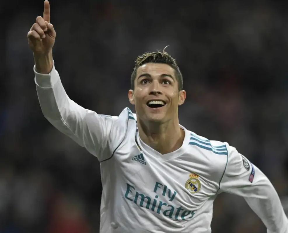 英超：热刺客场3-1击败狼队