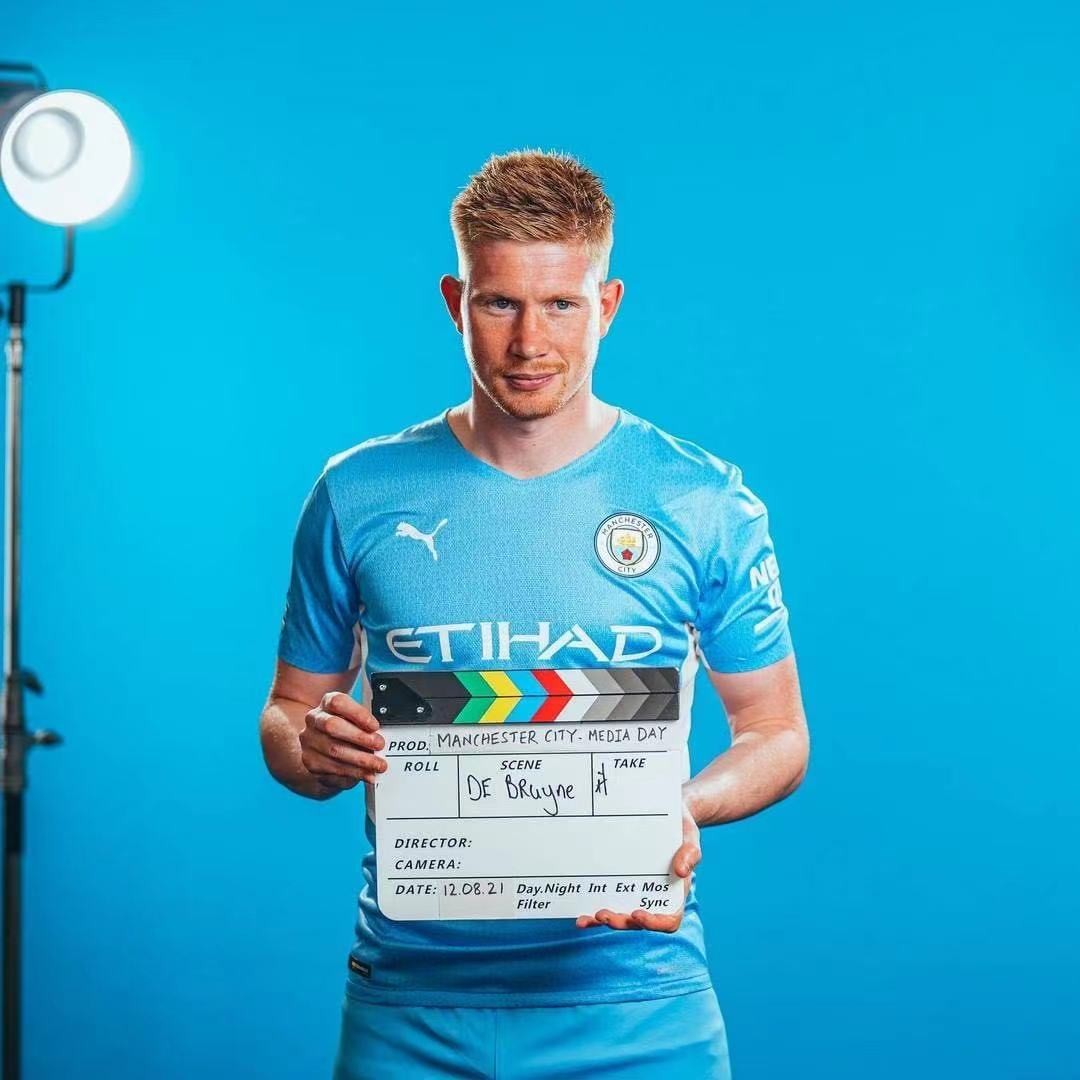 德比即将打响！枪手热刺发布对阵海报：萨卡、西蒙斯等人出镜