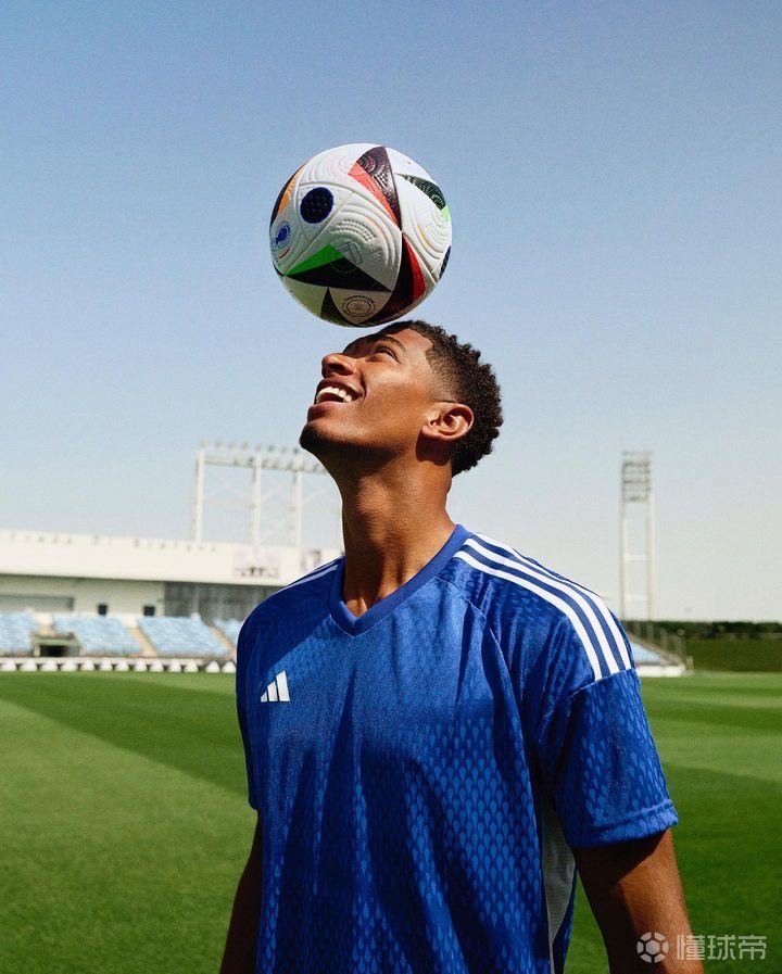 埃贝尔：不理解关于诺伊尔的争论，本赛季他一直是我们的支柱